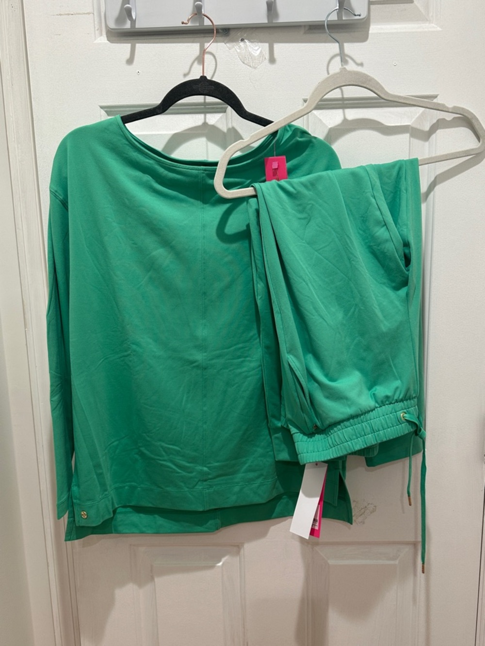 NWT Lilly Pulitzer Luxletic set in Spearmint